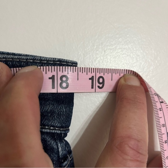 Women’s Kut From The Kloth Cropped Ankle Jeans Size 12 Dark Wash Whiskered - Picture 10 of 12